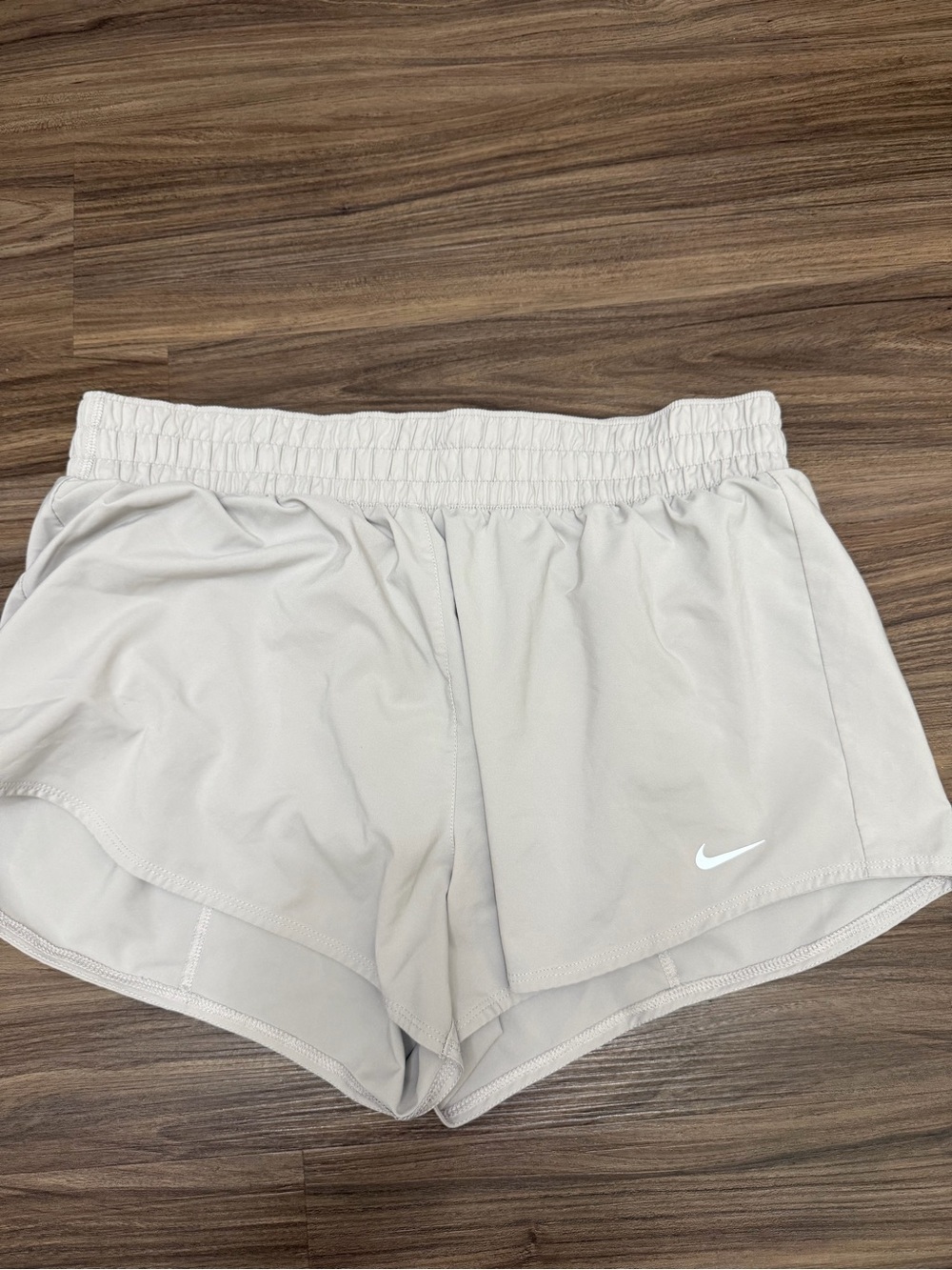 Nike Women's Sz L Dri-FIT One High-Waisted 3" Brief-Lined Shorts-Grey